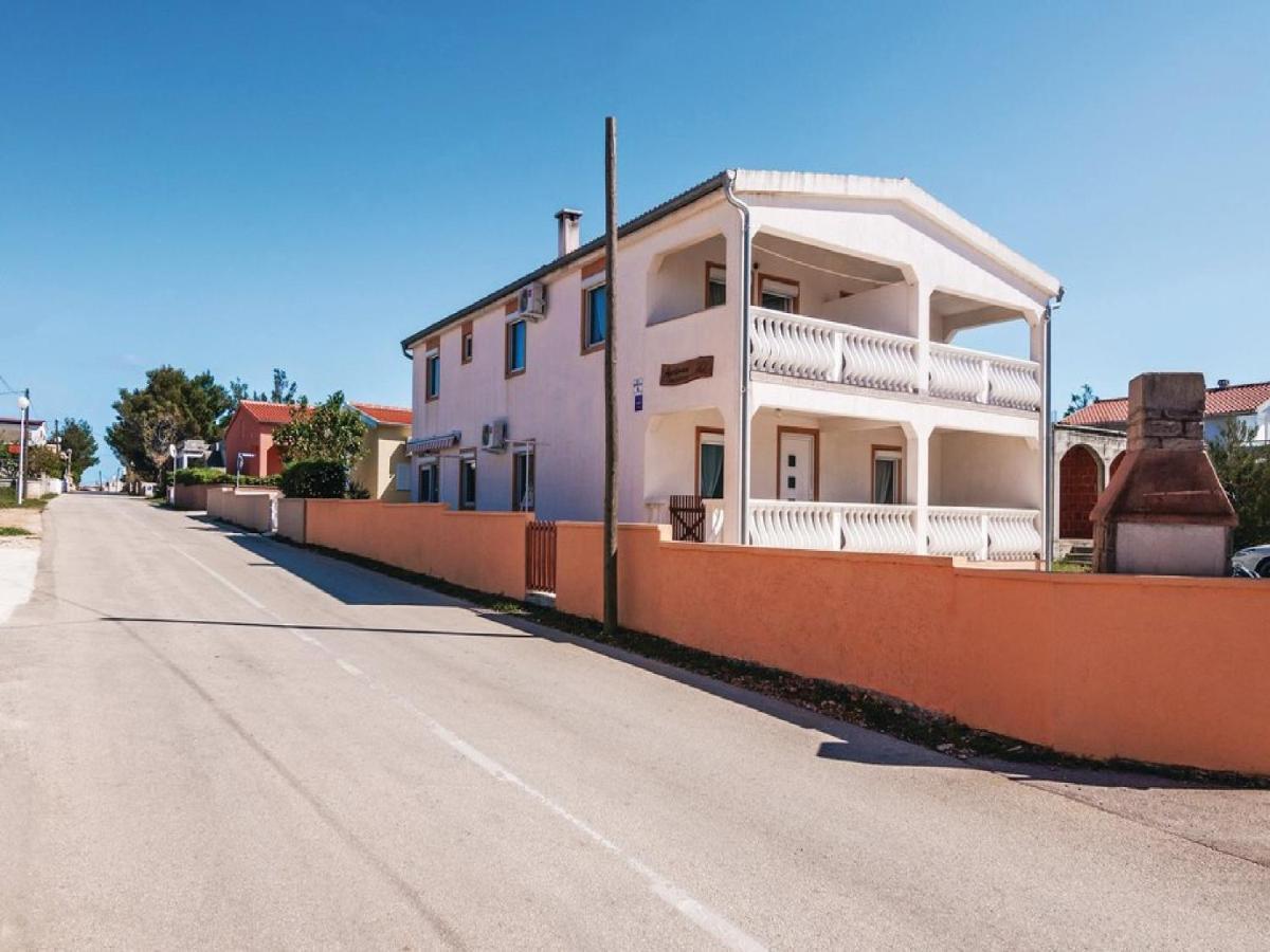 Apartments Hak Vir Dış mekan fotoğraf
